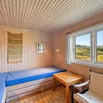 Acucena - 500m From The Sea By Interhome *