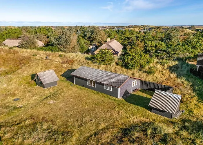 Acucena - 500m From The Sea By Interhome *