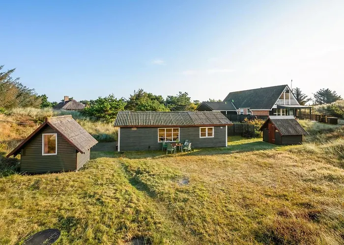 Acucena - 500m From The Sea By Interhome *